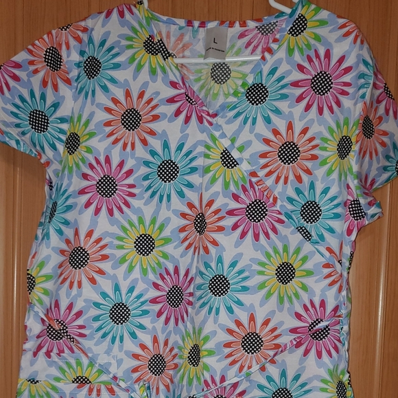 Scrubs - Picture 3 of 11